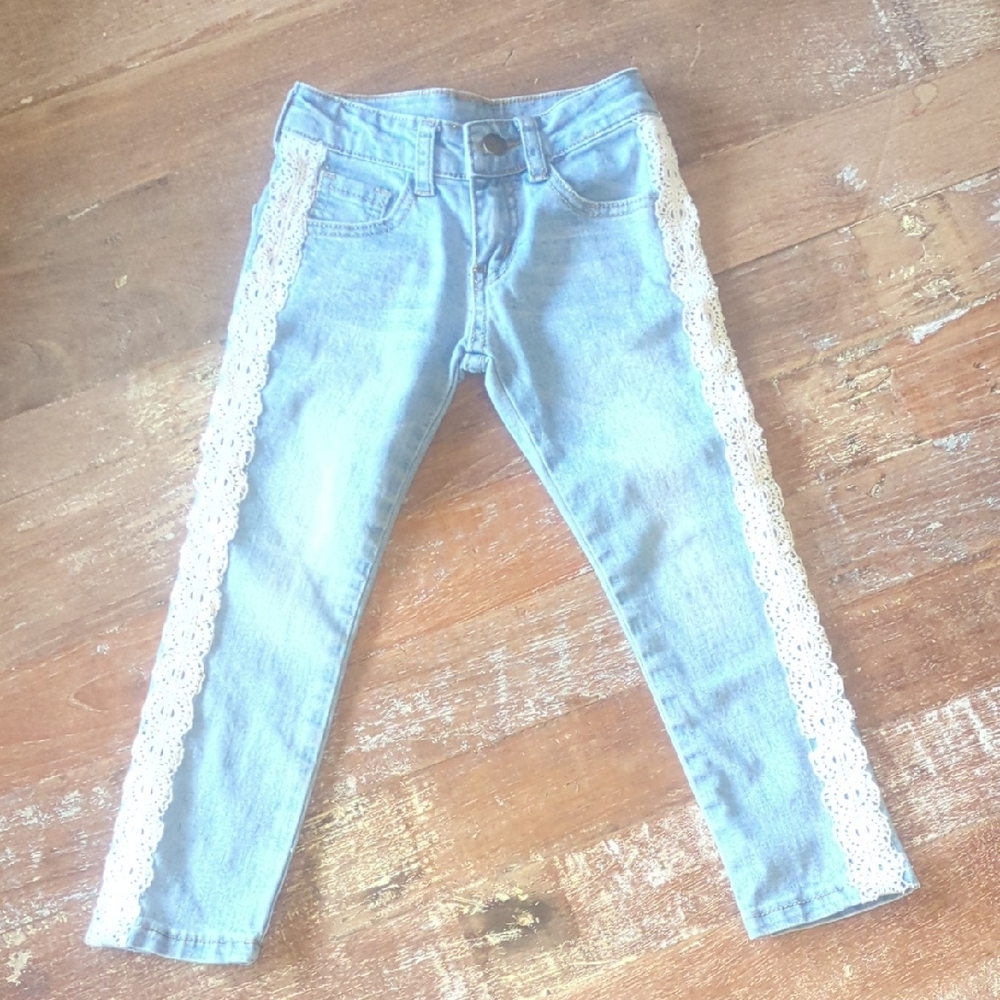 Gray Ruffled Kids Matching Set - Picture 2 of 3